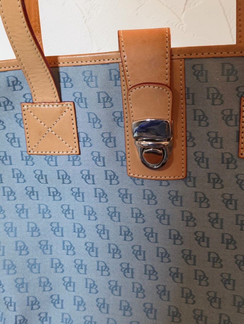 Dooney & Bourke Blue Canvas Tote with Tan Leather Trim and Pouch - Picture 7 of 10